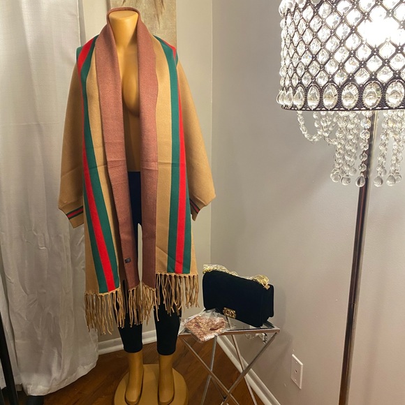 Stylish Fashion Shawl - Picture 4 of 9